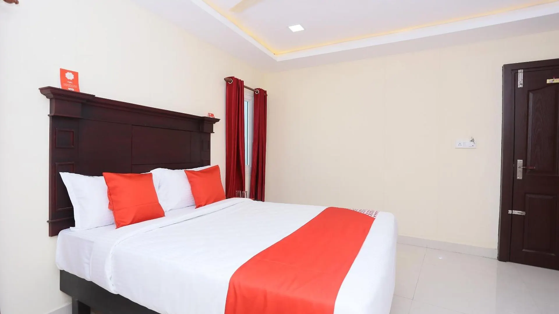 ***  Hotel O Malabar Plaza Kochi India