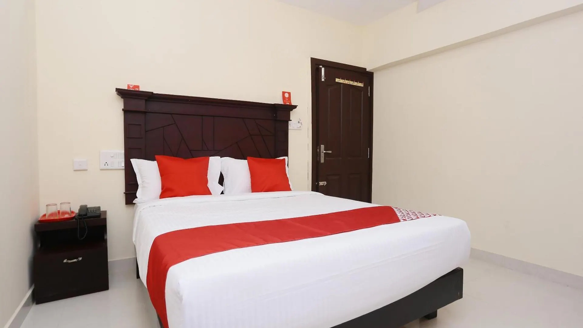 ***  Hotel O Malabar Plaza Kochi India